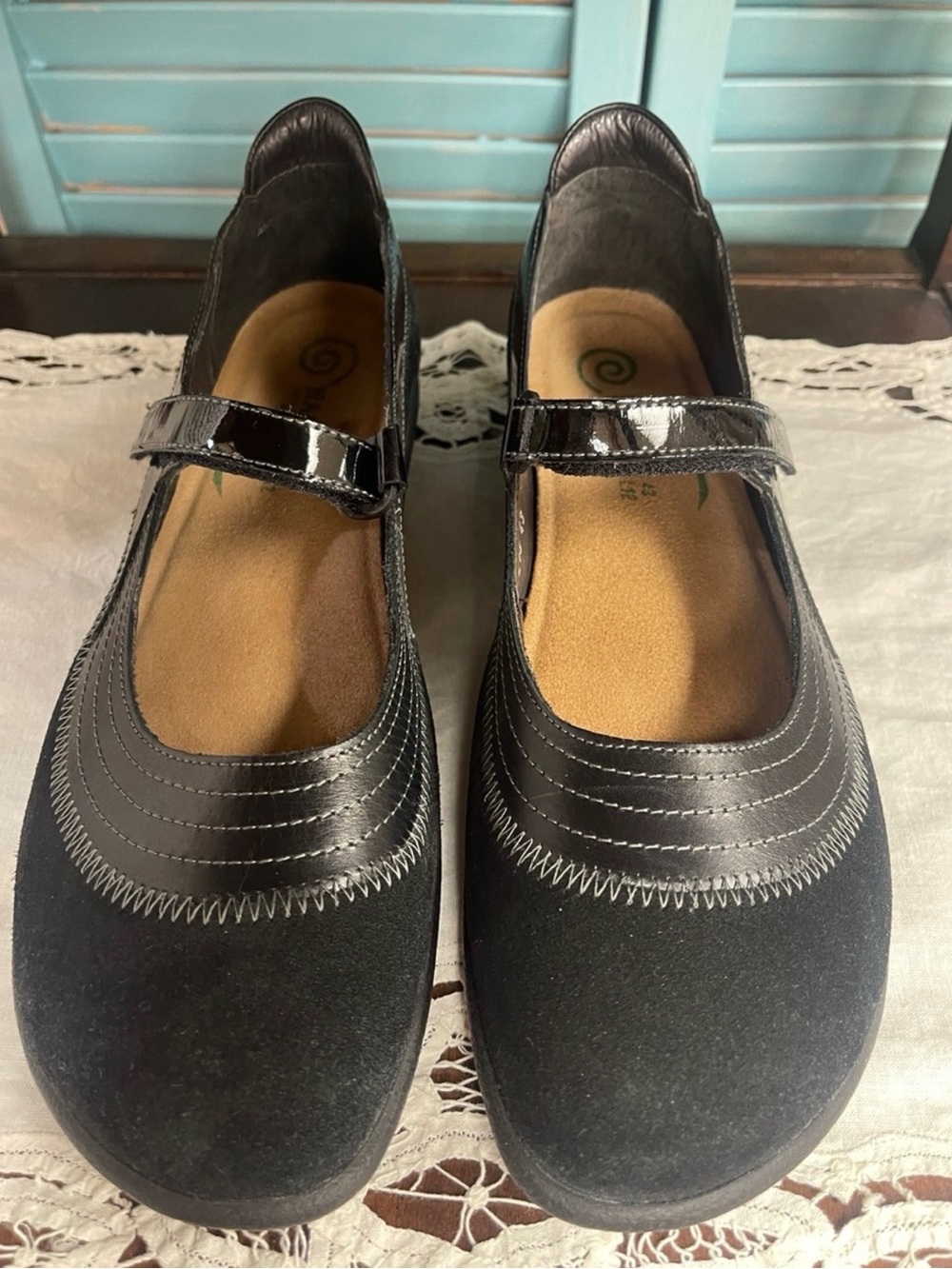 Comfort Mary Jane Flats in Black - Cushioned Women's Shoes